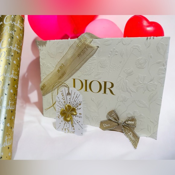 💫 DIOR Double-Sided Wrapping Paper/Gift Bag/Bow/Gift Tag. NEW! - Picture 6 of 16